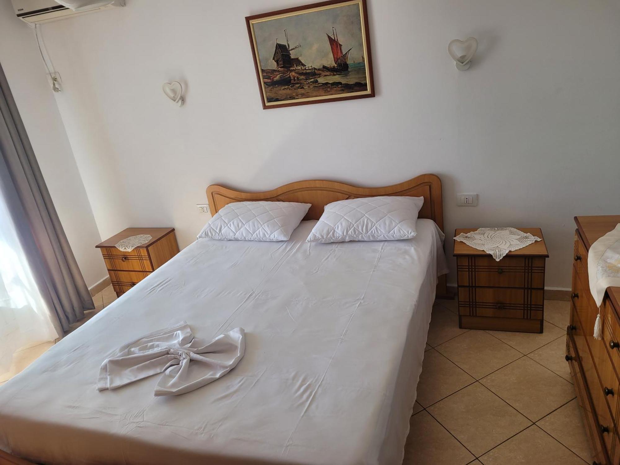 Geri Apartment Ksamil Esterno foto