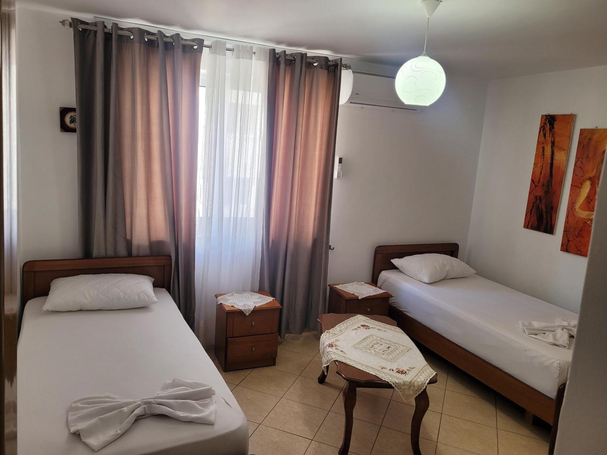 Geri Apartment Ksamil Esterno foto